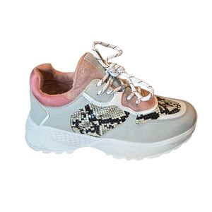 Fashion Nova Junky Sole Sneaker